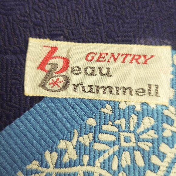 Gentry Beau Brummell ~ Vintage Necktie ~ Excellent Condition - Picture 6 of 6